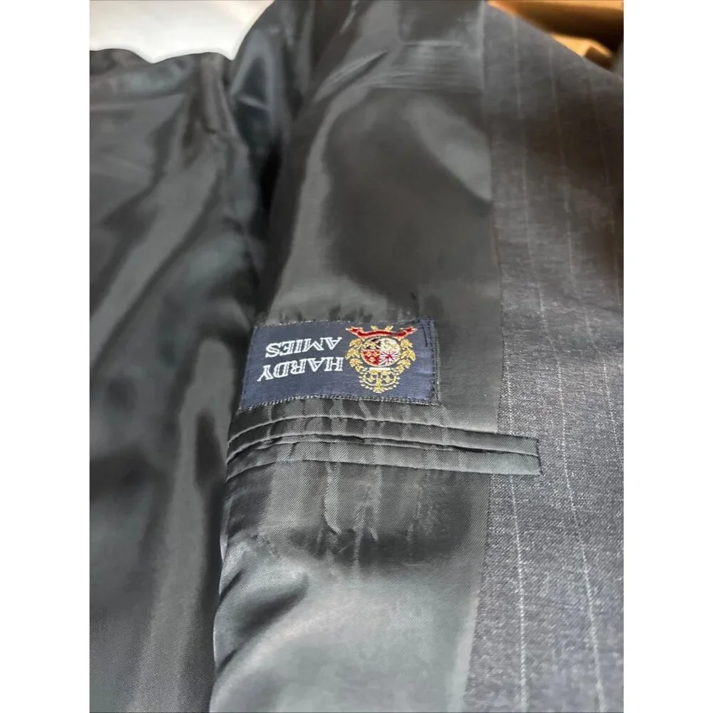 Hardy‎ Amies  Today Inn Vintage Dark Gray pin-stripe Suit Black L42  W37